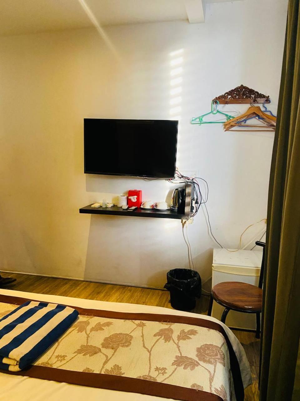 Blue Crystal Boutique Hotel Пном Пен Екстериор снимка