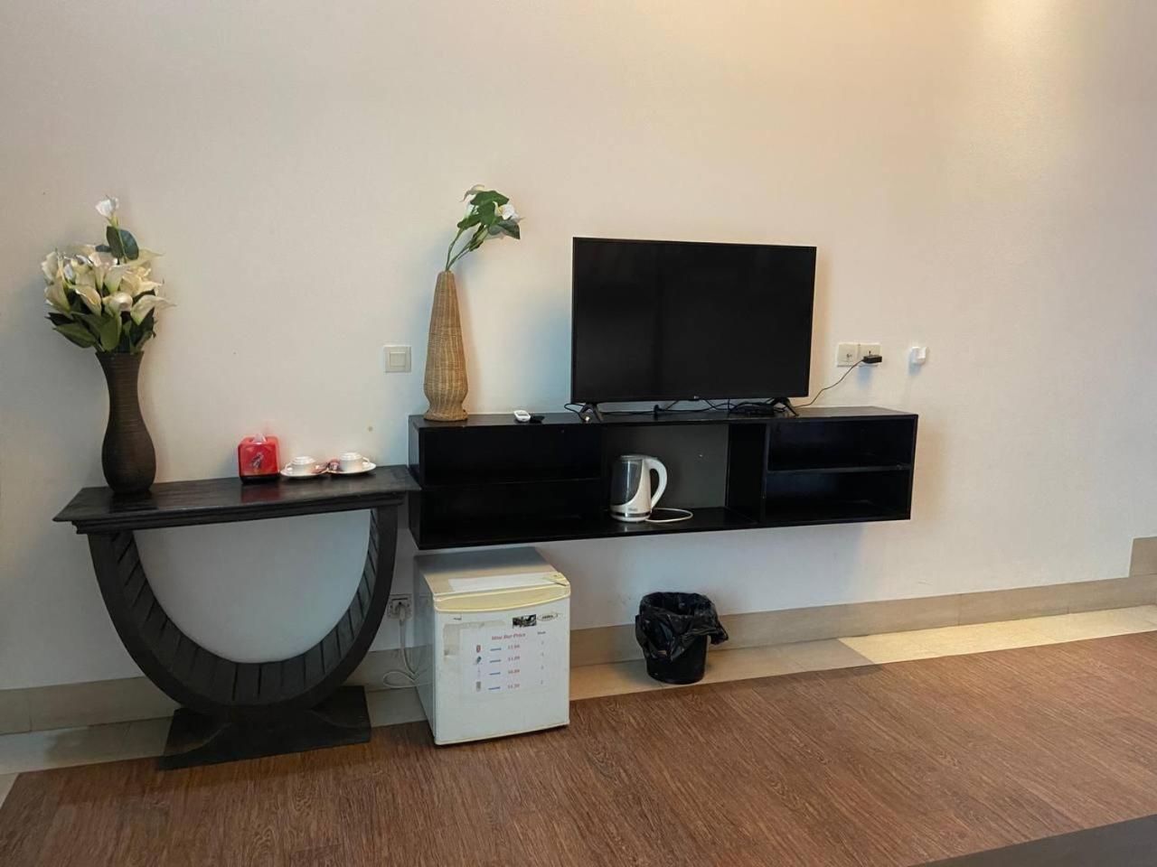 Blue Crystal Boutique Hotel Пном Пен Екстериор снимка