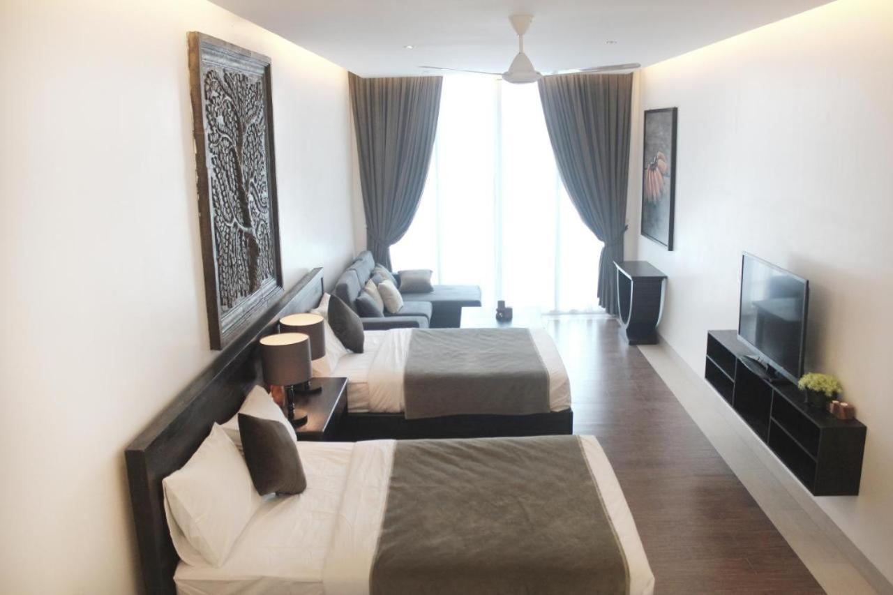 Blue Crystal Boutique Hotel Пном Пен Екстериор снимка