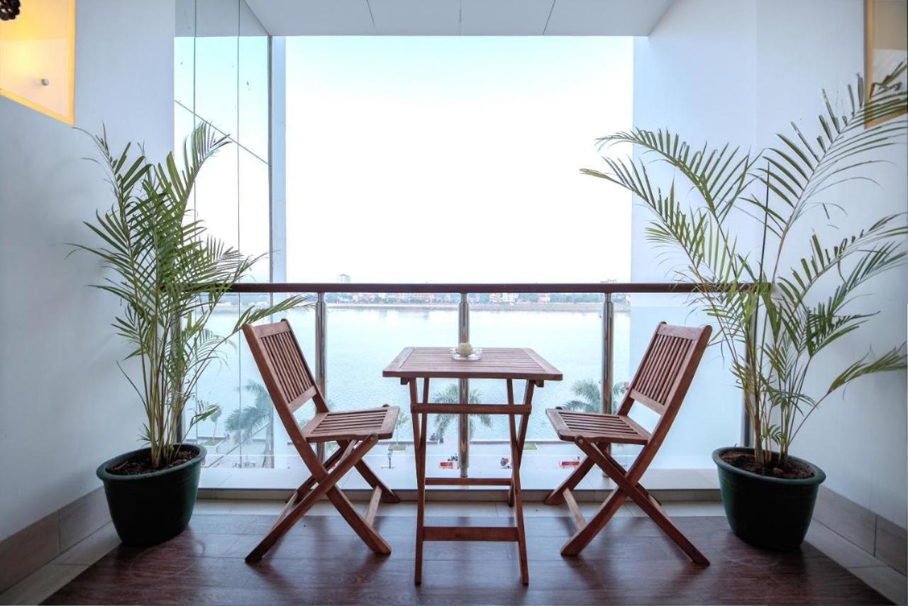 Blue Crystal Boutique Hotel Пном Пен Екстериор снимка